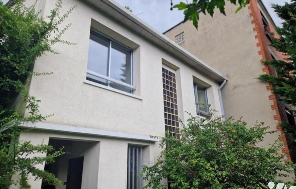 maison 8 pièces 153 m2 à vendre à Sceaux (92330)