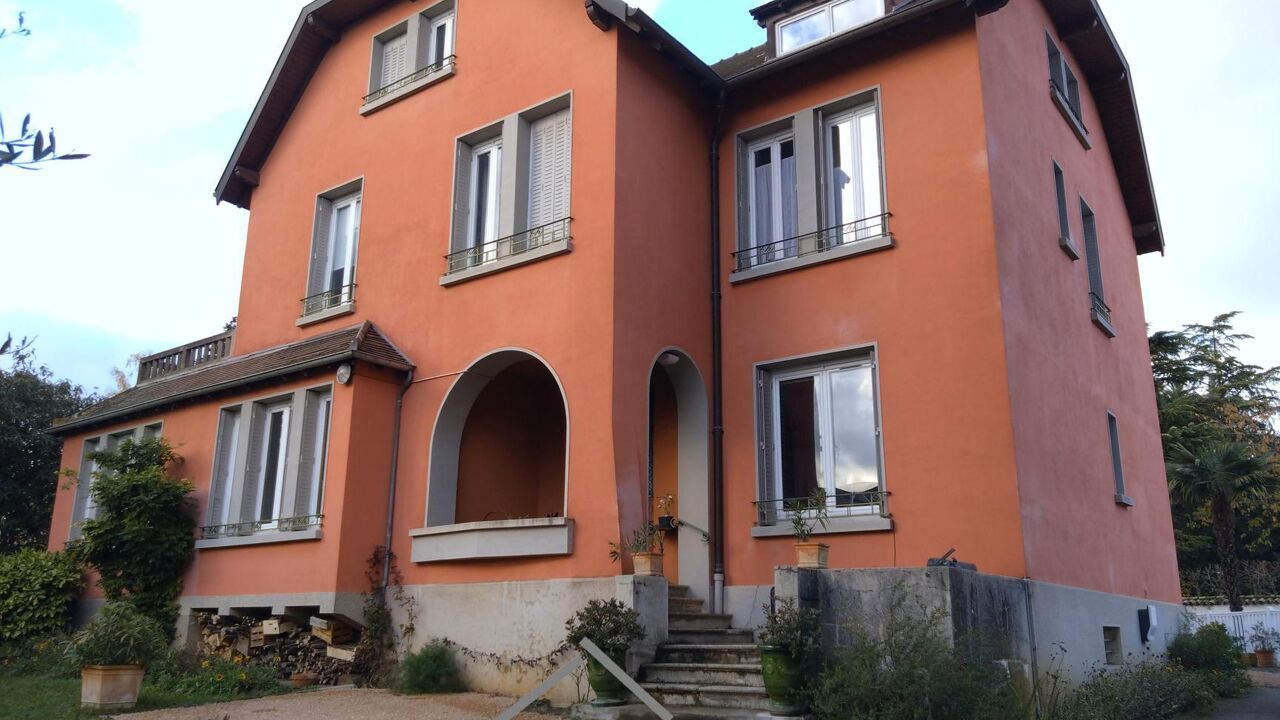 maison 12 pièces 300 m2 à vendre à Mâcon (71000)