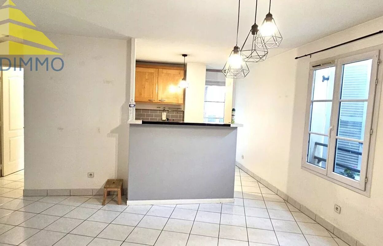 appartement 2 pièces 50 m2 à louer à Mandres-les-Roses (94520)