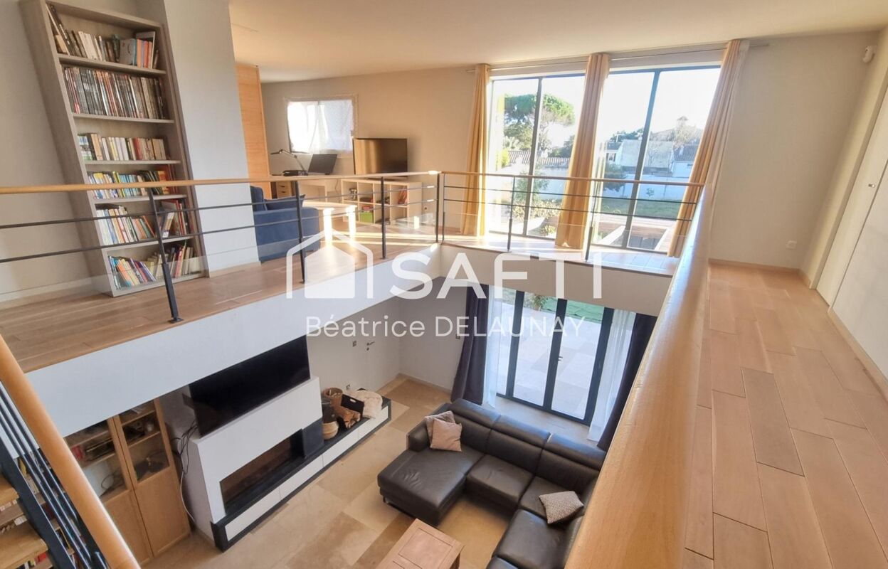 maison 6 pièces 230 m2 à vendre à Saint-Laurent-d'Aigouze (30220)