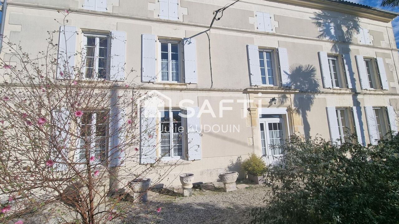 maison 8 pièces 250 m2 à vendre à Courcerac (17160)