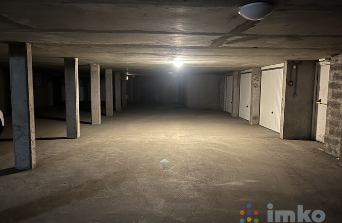 Garage, box  dans le parking du DYCK secteur Méridien — photo 2