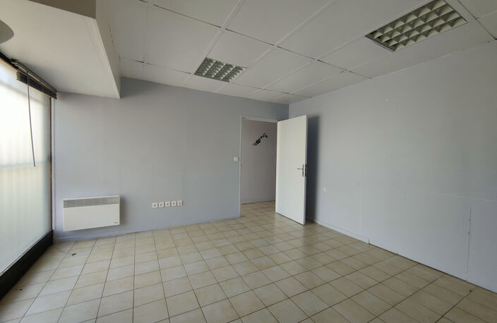 Local d'activité pouvant être affecté en appartement — photo 5