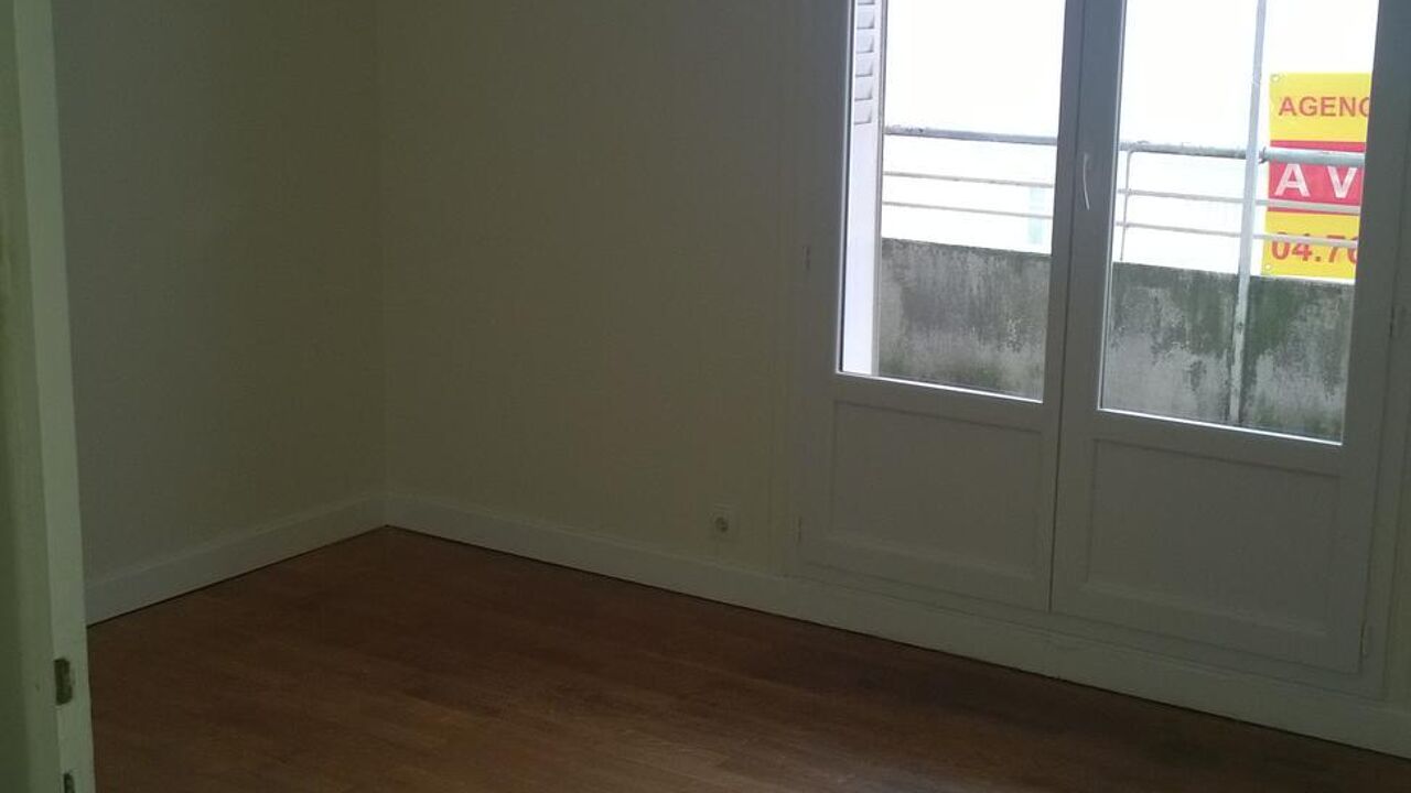 appartement 2 pièces 47 m2 à louer à Grenoble (38000)