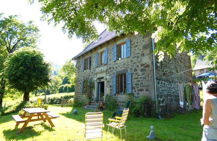 MAISON EN PIERRE RENOVEE BELLE VUE — photo 2