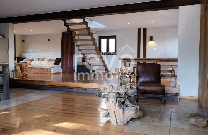 Villa — photo 3