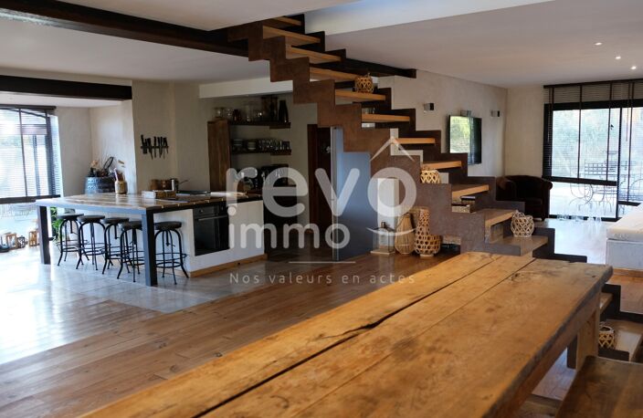 Villa — photo 5