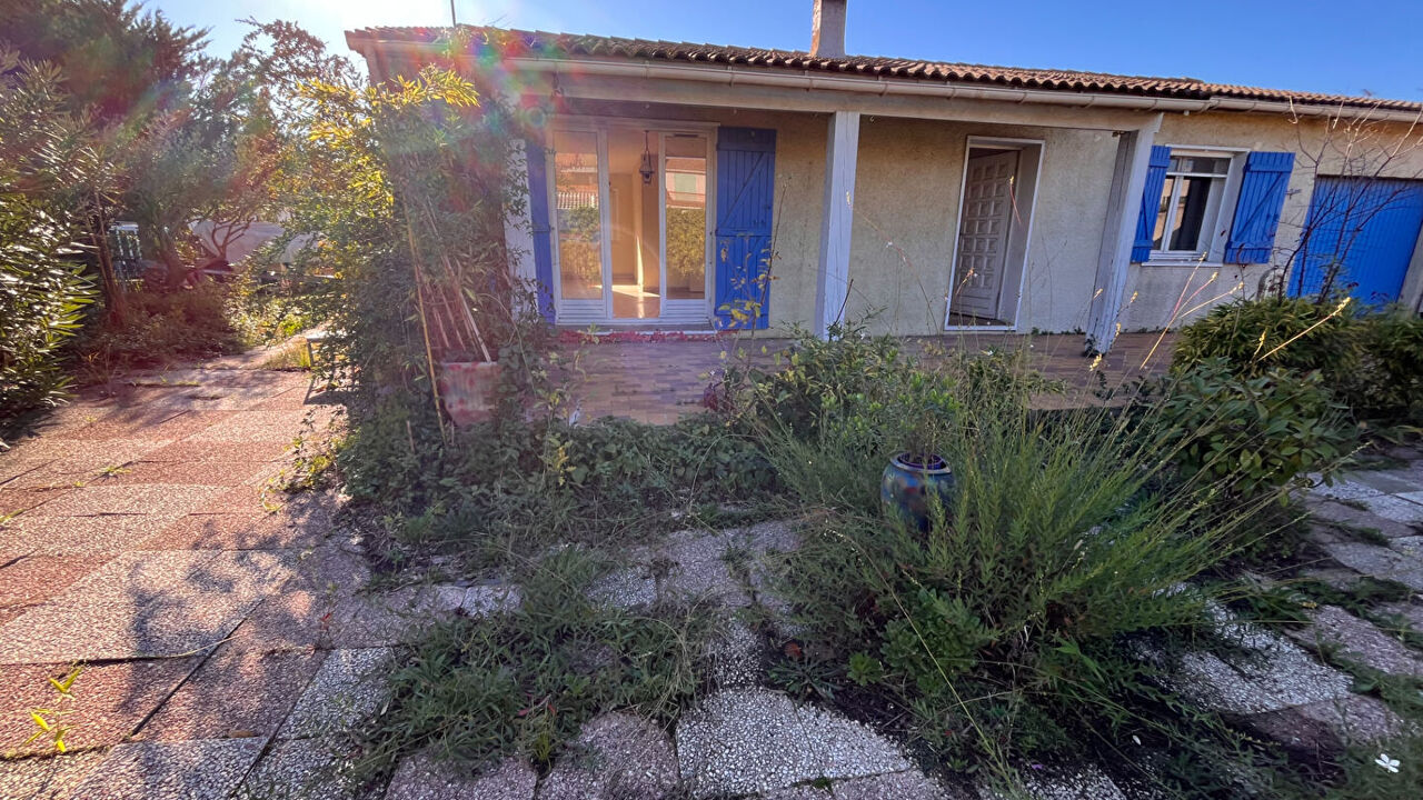 maison 5 pièces 110 m2 à vendre à Aigues-Mortes (30220)