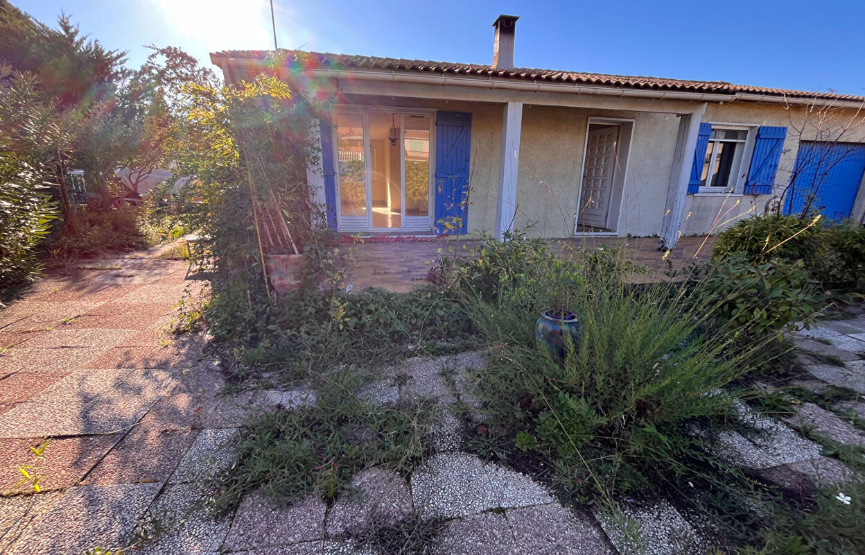 maison 5 pièces 110 m2 à vendre à Aigues-Mortes (30220)