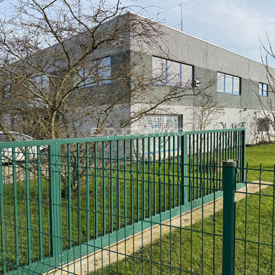 Commerce  525000 €