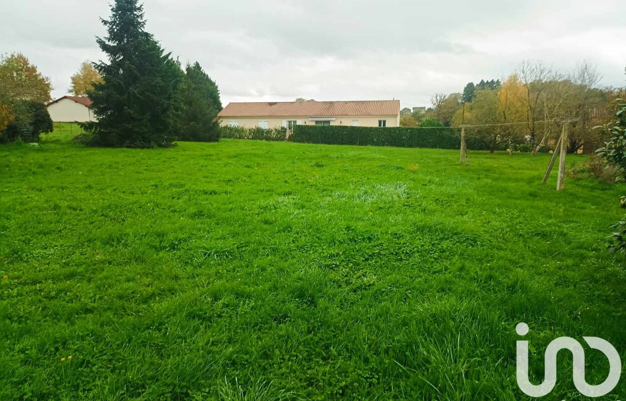 terrain  pièces 1600 m2 à vendre à Verneuil-sur-Vienne (87430)