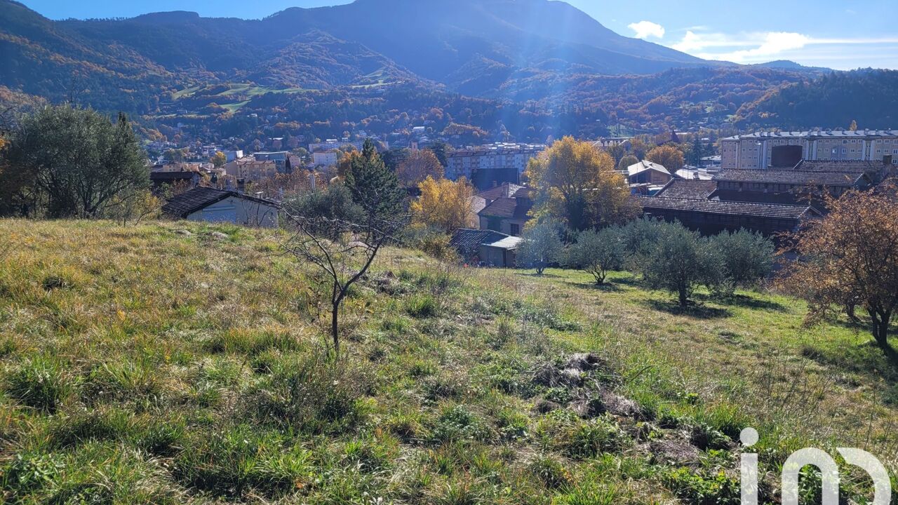 terrain  pièces 912 m2 à vendre à Digne-les-Bains (04000)