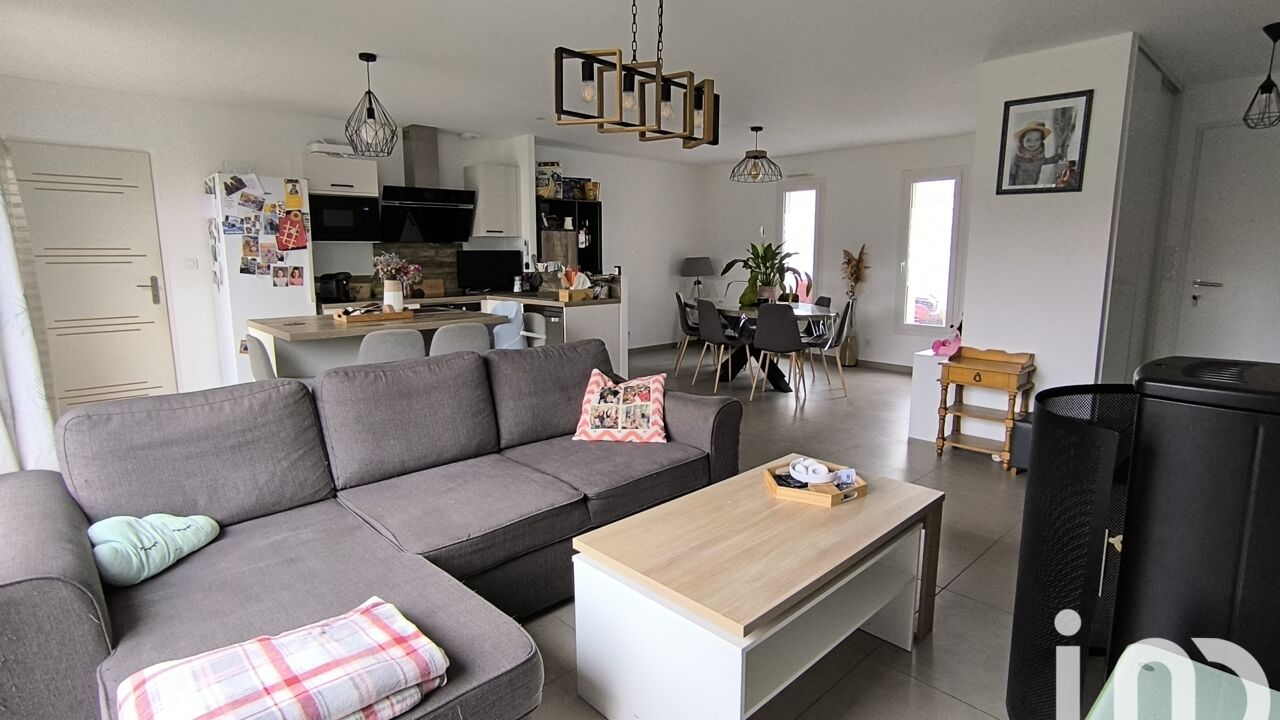 maison 4 pièces 88 m2 à vendre à Saint-Hilaire-de-Loulay (85600)