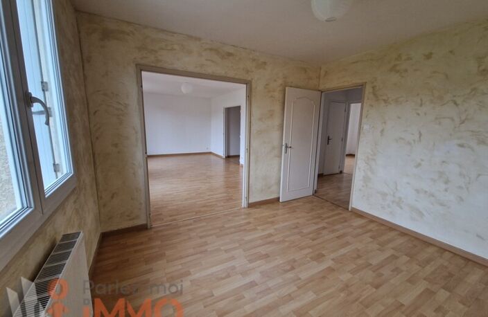 T4 — photo 2