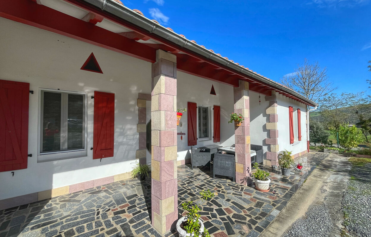 maison 5 pièces 82 m2 à vendre à Saint-Palais (64120)