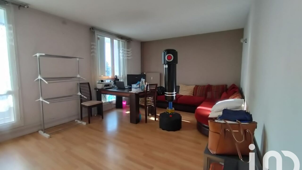 appartement 5 pièces 101 m2 à vendre à Roissy-en-Brie (77680)