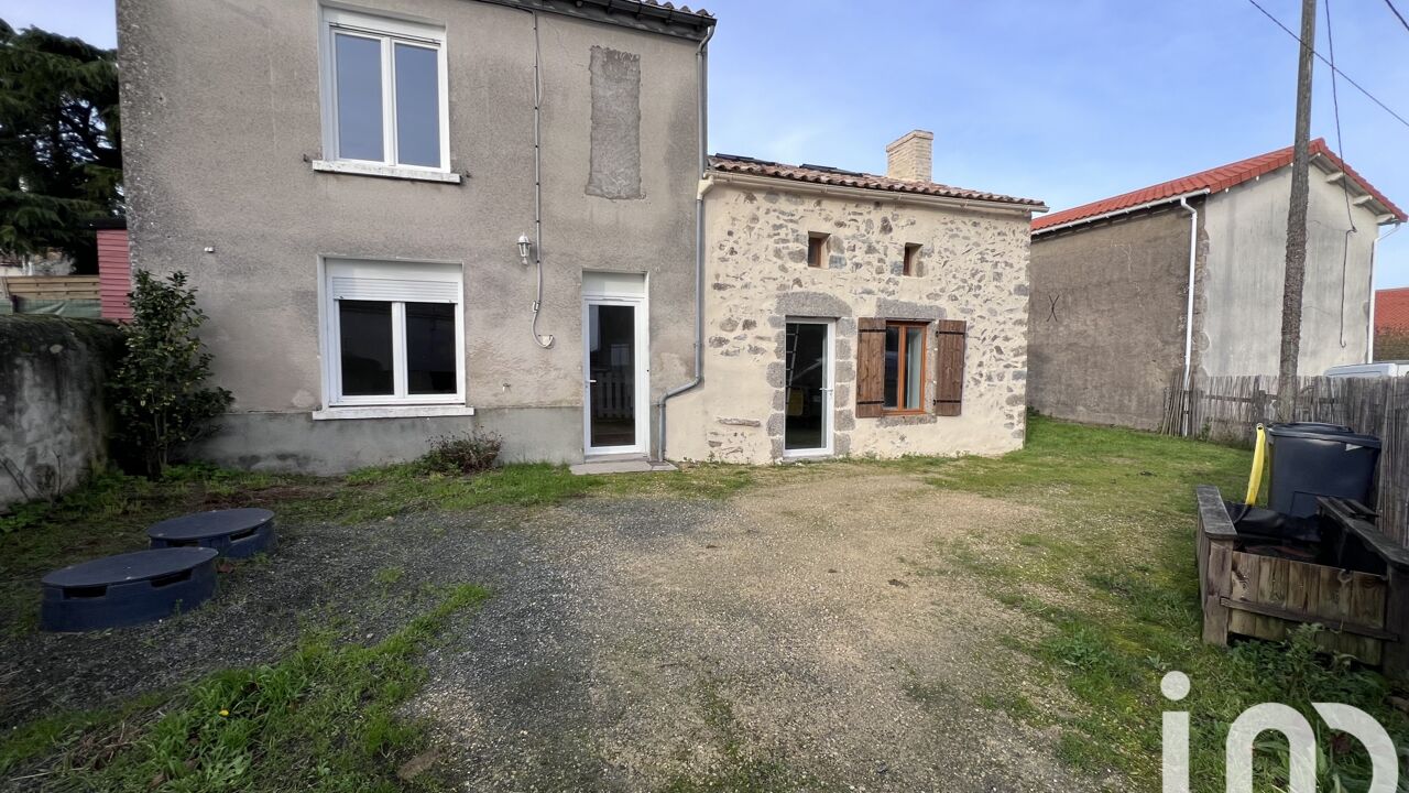 maison 5 pièces 120 m2 à vendre à Louin (79600)