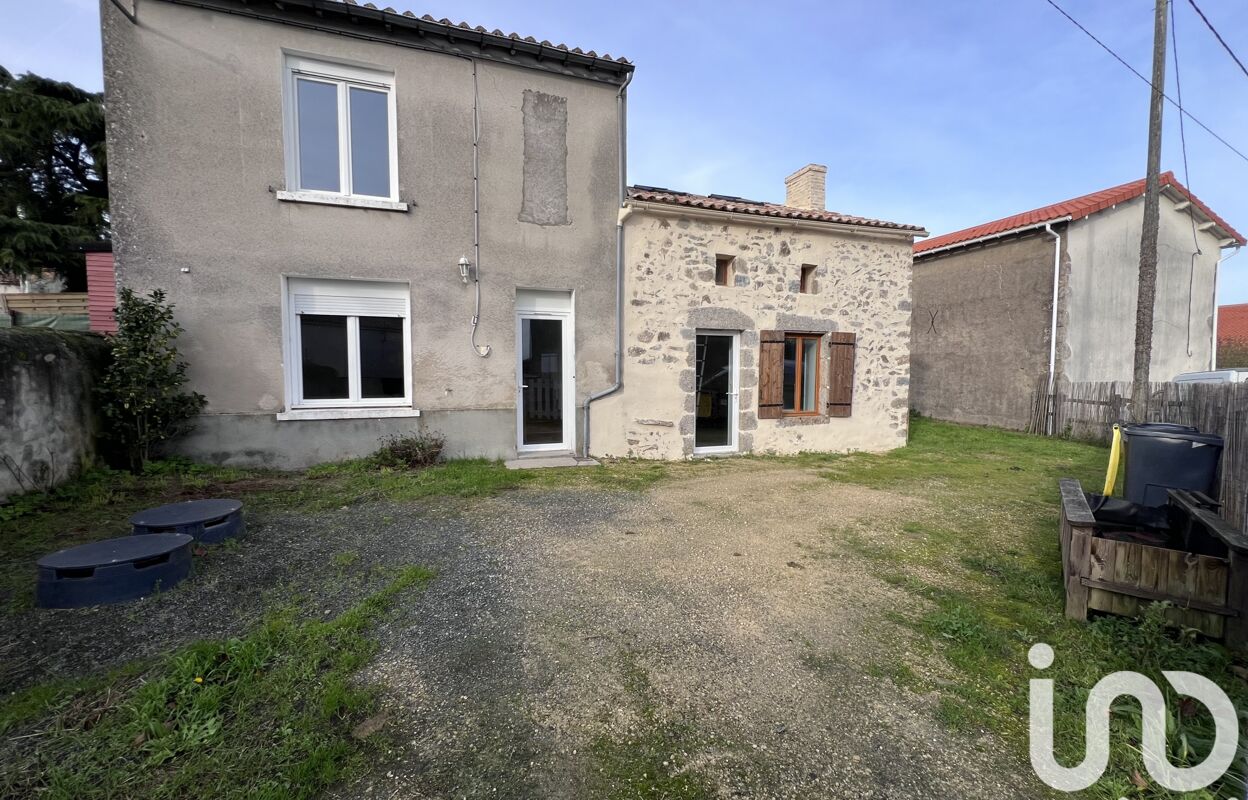 maison 5 pièces 120 m2 à vendre à Louin (79600)