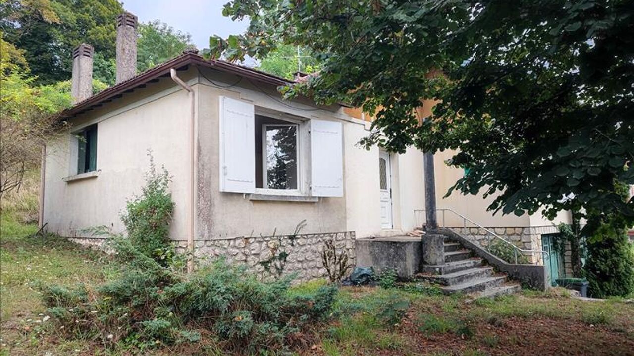 maison 6 pièces 118 m2 à vendre à Chalais (16210)