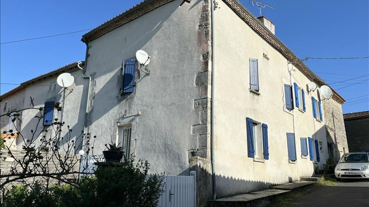 immeuble  pièces  m2 à vendre à Montmoreau (16190)