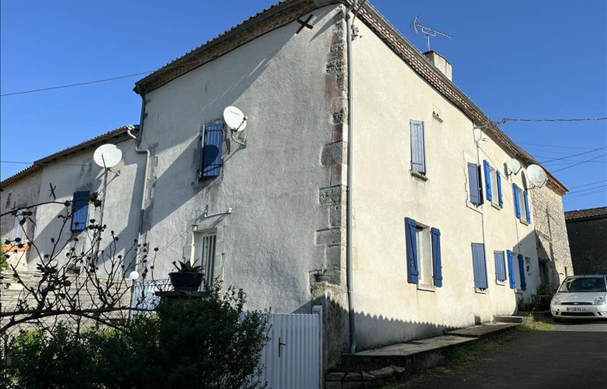 immeuble  pièces  m2 à vendre à Montmoreau (16190)