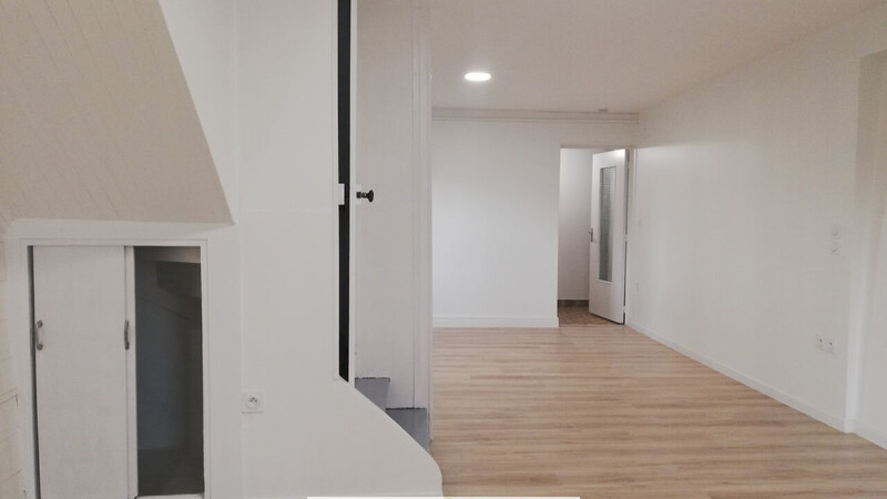 appartement 3 pièces 77 m2 à louer à Saint-André-le-Gaz (38490)