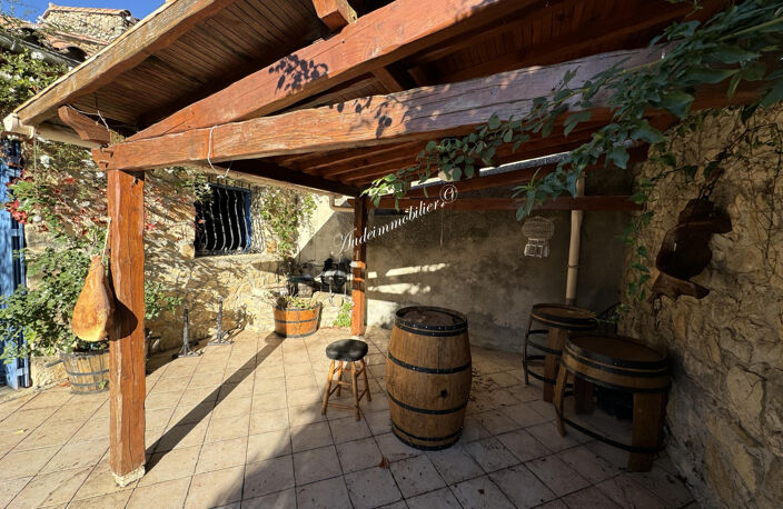 Maison de village  avec grande terrasse — photo 2