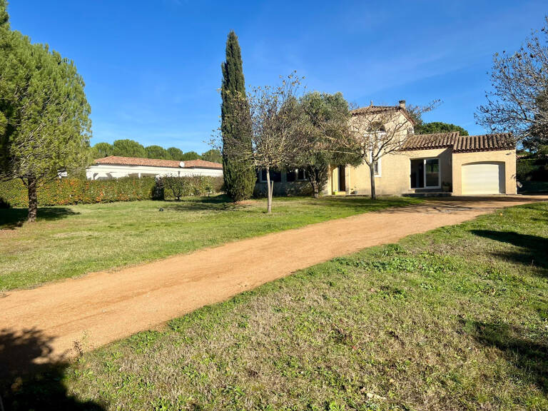 Villemoustaussou (Carcassonne) : villa sur 2000 m2 de terrai — photo 1