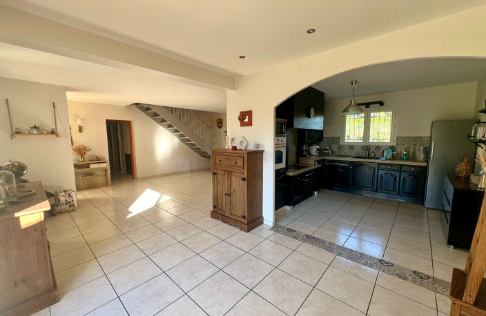 Villemoustaussou (Carcassonne) : villa sur 2000 m2 de terrai — photo 5
