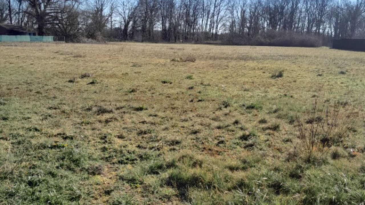 terrain  pièces 400 m2 à vendre à Saint-André-de-Cubzac (33240)