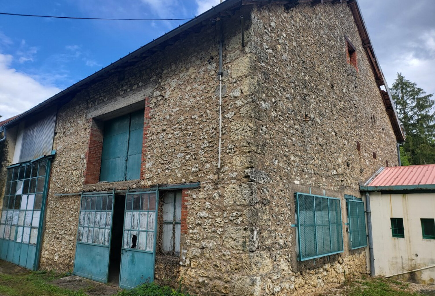 Maison Nantilly 1 pièce(s) 200 m2 — photo 1