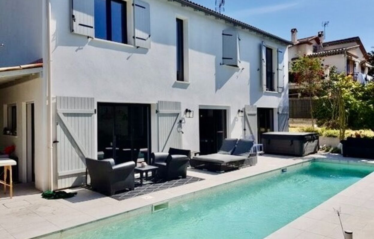 maison 6 pièces 195 m2 à vendre à Antibes (06600)