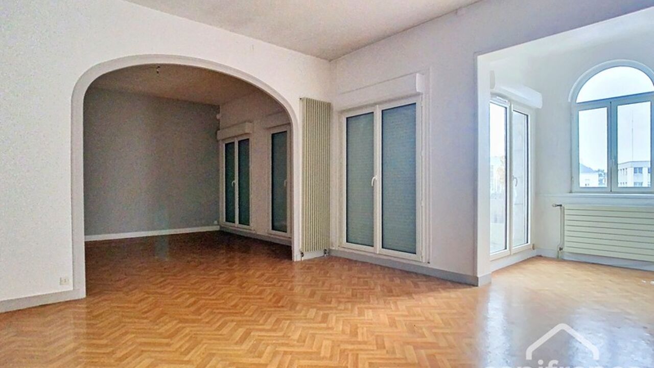 appartement 5 pièces 143 m2 à vendre à Thouars (79100)