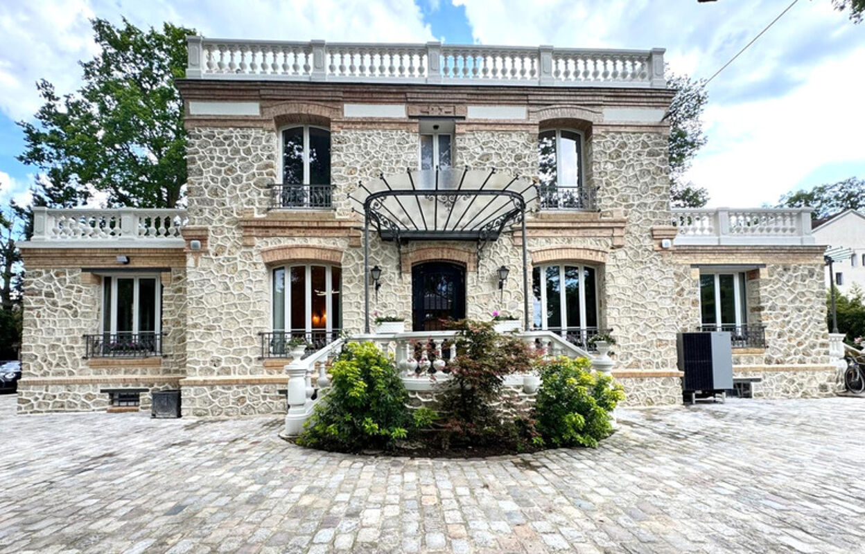 maison 10 pièces 280 m2 à vendre à Beauchamp (95250)