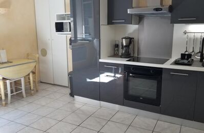 location appartement 530 € CC /mois à proximité de Les Angles (30133)