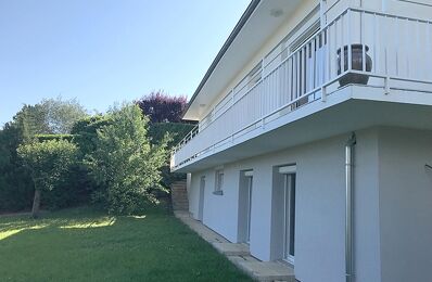 location maison 1 420 € CC /mois à proximité de Saint-Beauzire (63360)