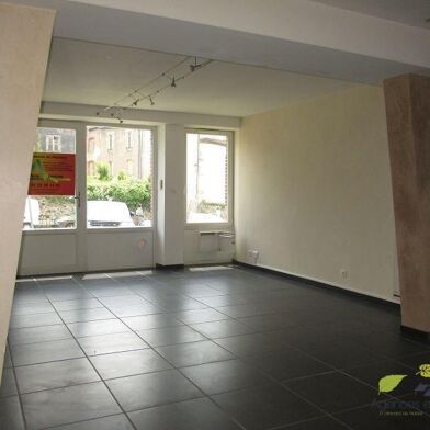 Commerce 2 pièces 380 €