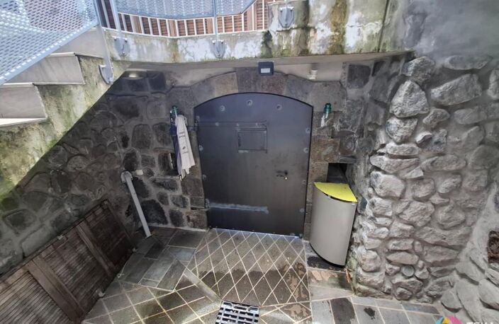 A VENDRE à Saint André Spécial investisseur - Fort potentiel locatif + plus de 300 m² exploitables — photo 5