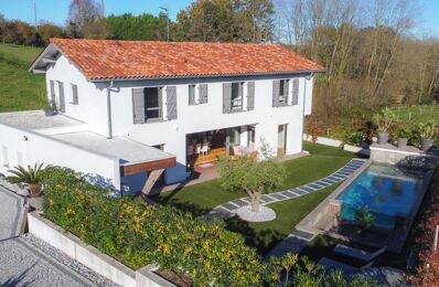 maison 6 pièces 207 m2 à vendre à Arbonne (64210)