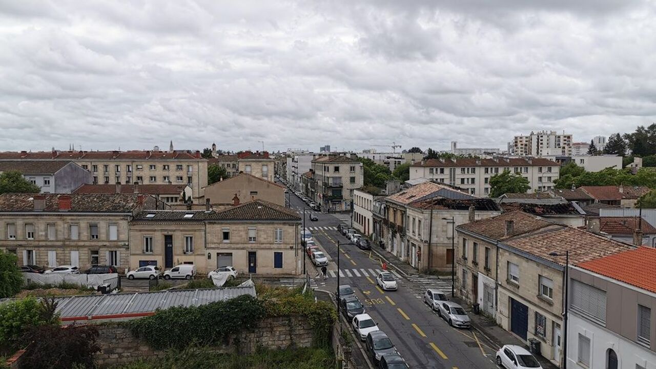 appartement 2 pièces 49 m2 à vendre à Bordeaux (33300)