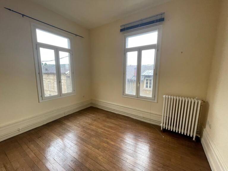 Appartement À Vendre — photo 1
