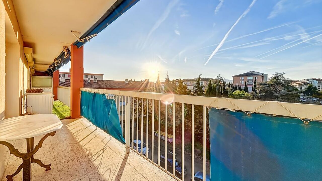 appartement 3 pièces 64 m2 à vendre à Fréjus (83600)