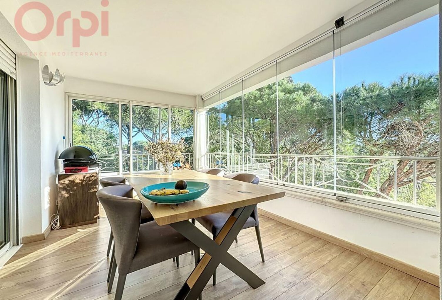 Appartement À Vendre — photo 1
