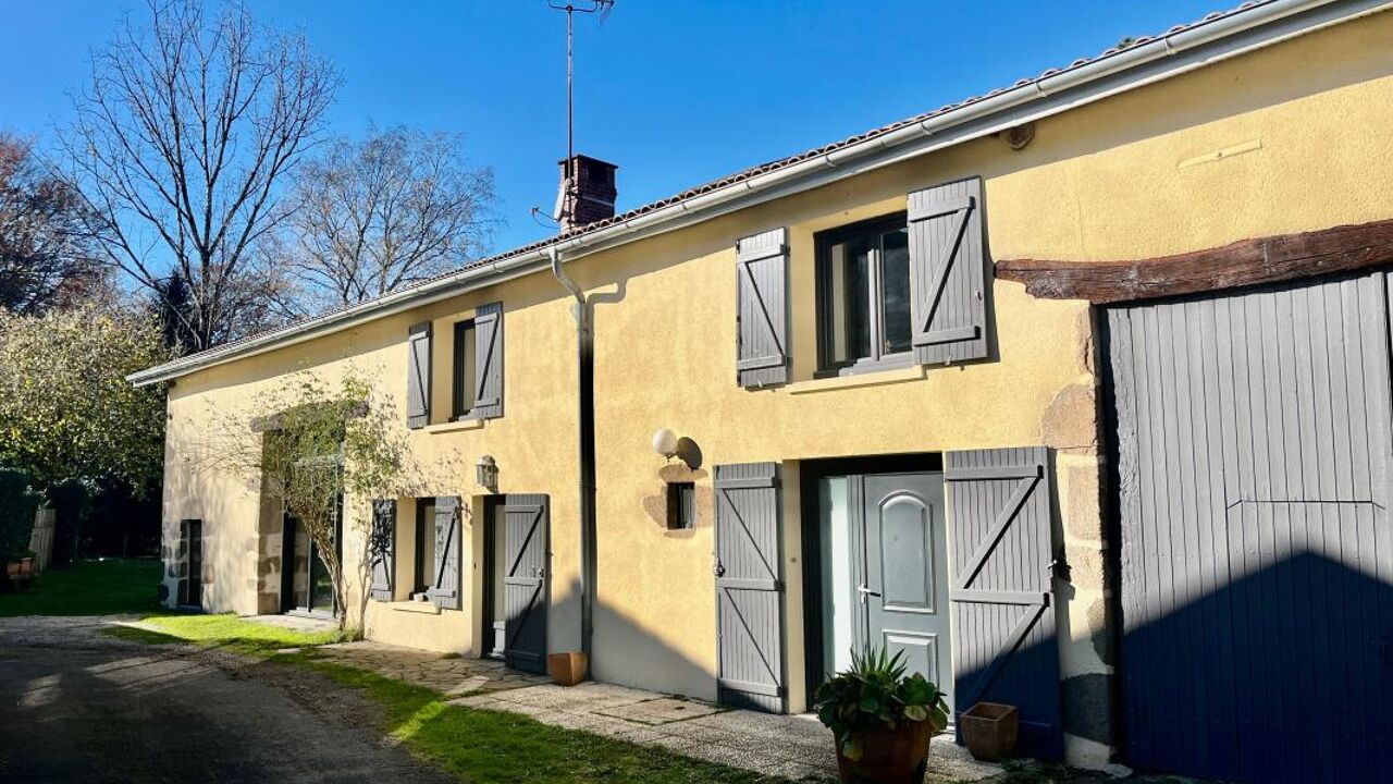 maison 6 pièces 240 m2 à vendre à Nieul (87510)