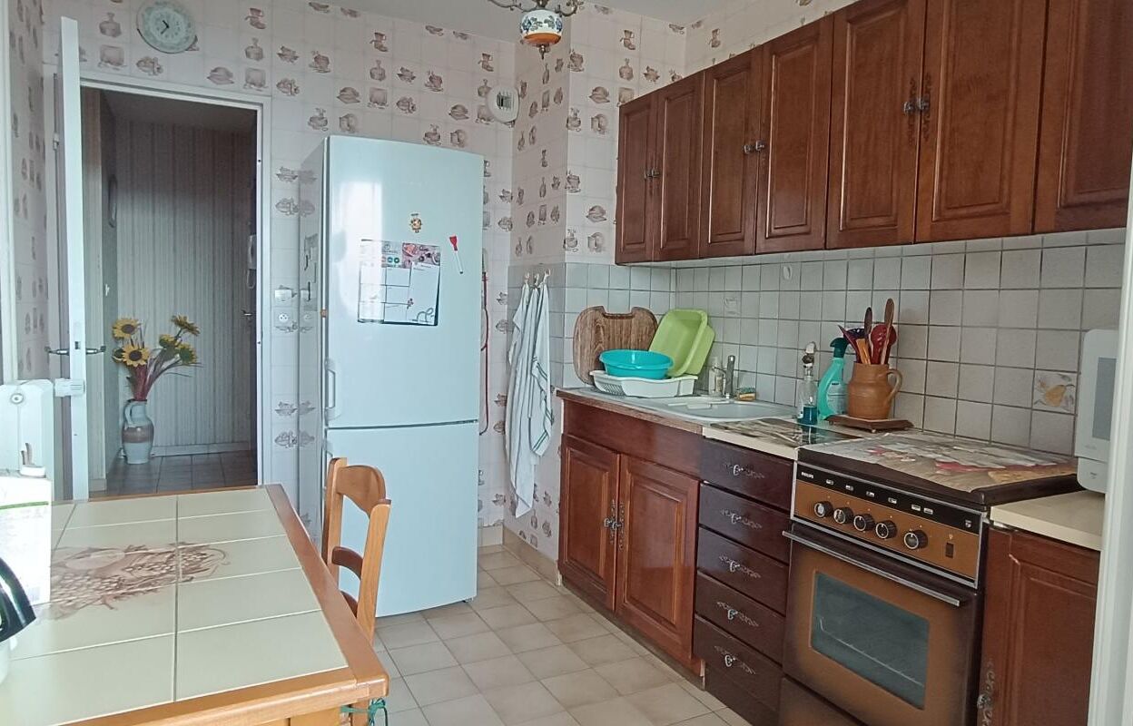 appartement 3 pièces 69 m2 à vendre à Saint-Pierre-des-Corps (37700)