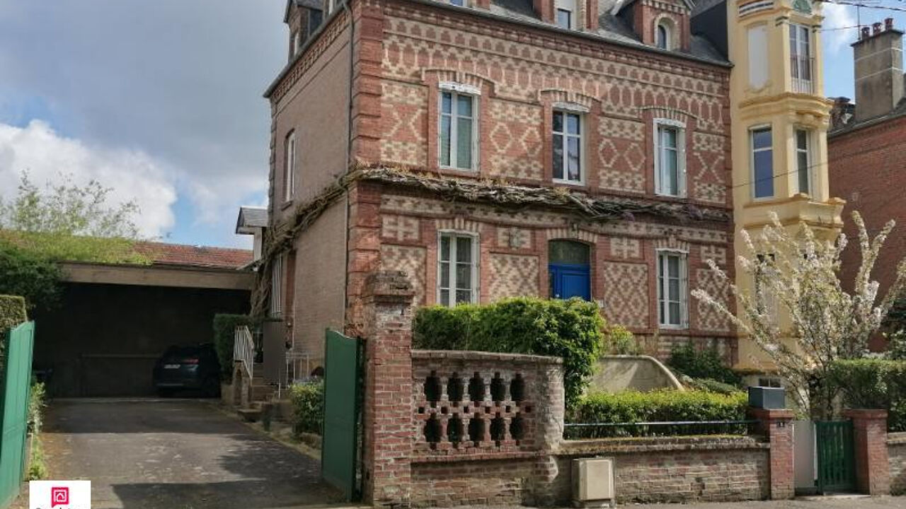 maison 8 pièces 220 m2 à vendre à La Ferté-Macé (61600)