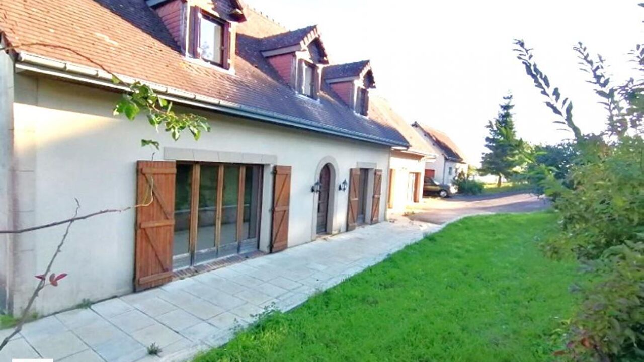 maison 8 pièces 200 m2 à vendre à Le Pin-Au-Haras (61310)