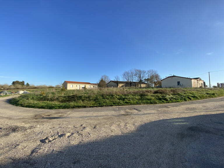 Terrain à bâtir d'environ 1297m2 dans un lotissement à LAUZU — photo 1