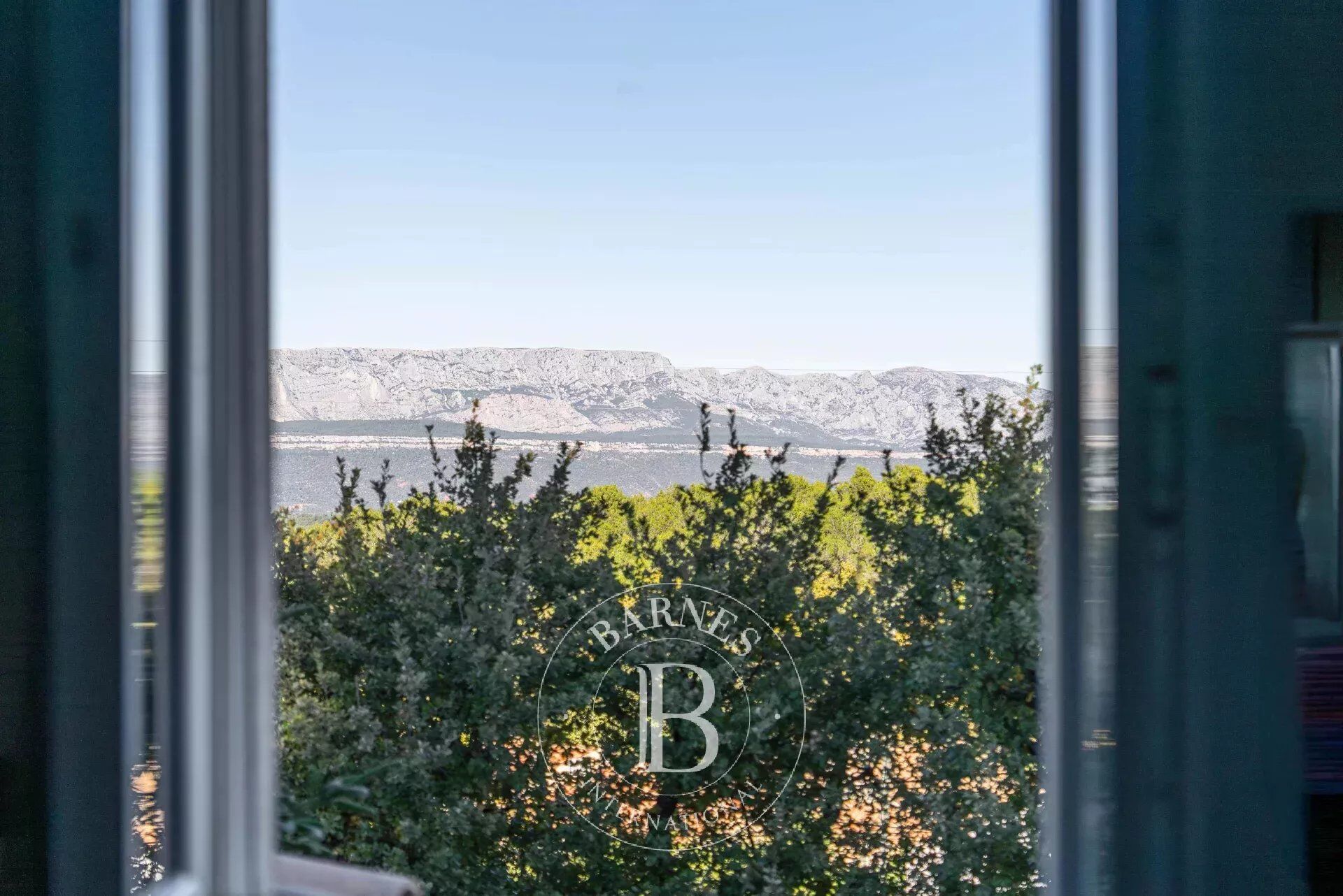 Villa / Maison  T8 à vendre Aix-en-Provence 13100