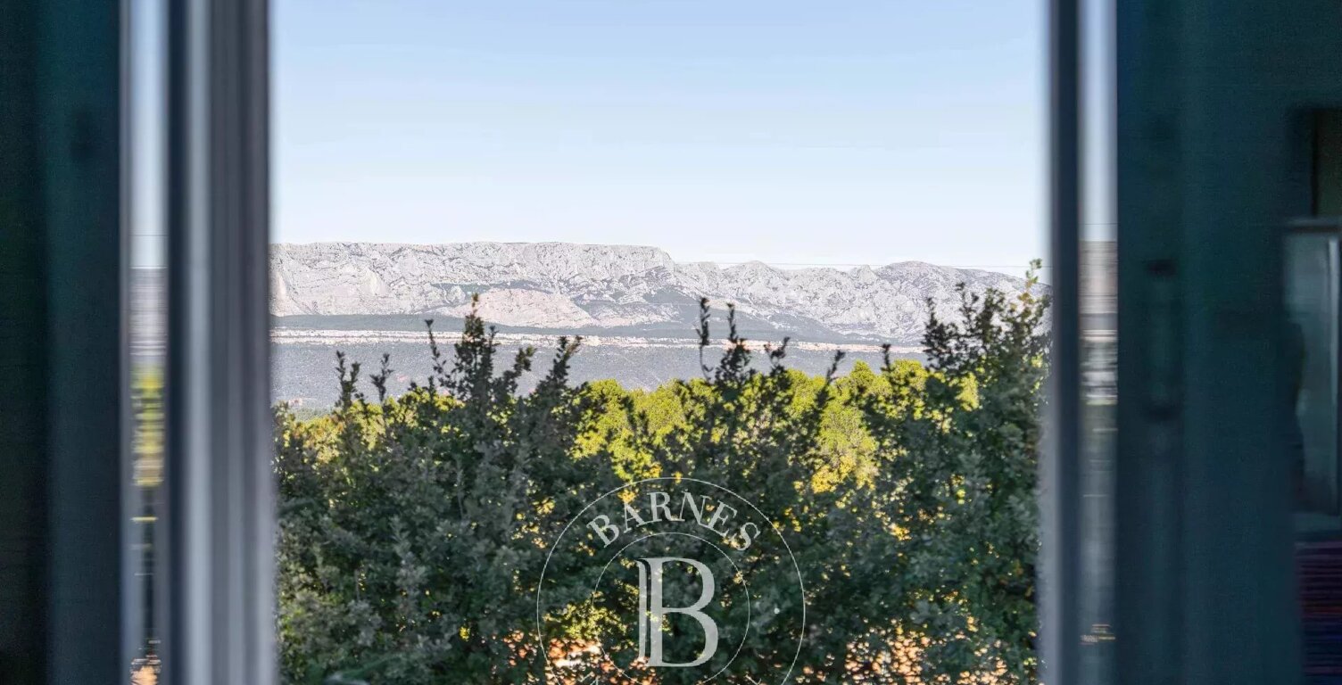 AIX EN PROVENCE SUD - MAISON 5 CHAMBRES - JARDIN - PISCINE - PRO — photo 1